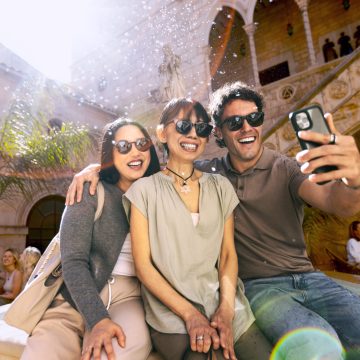 PH_PicLifestyle_AudeoSpherel-Trams-Selfie